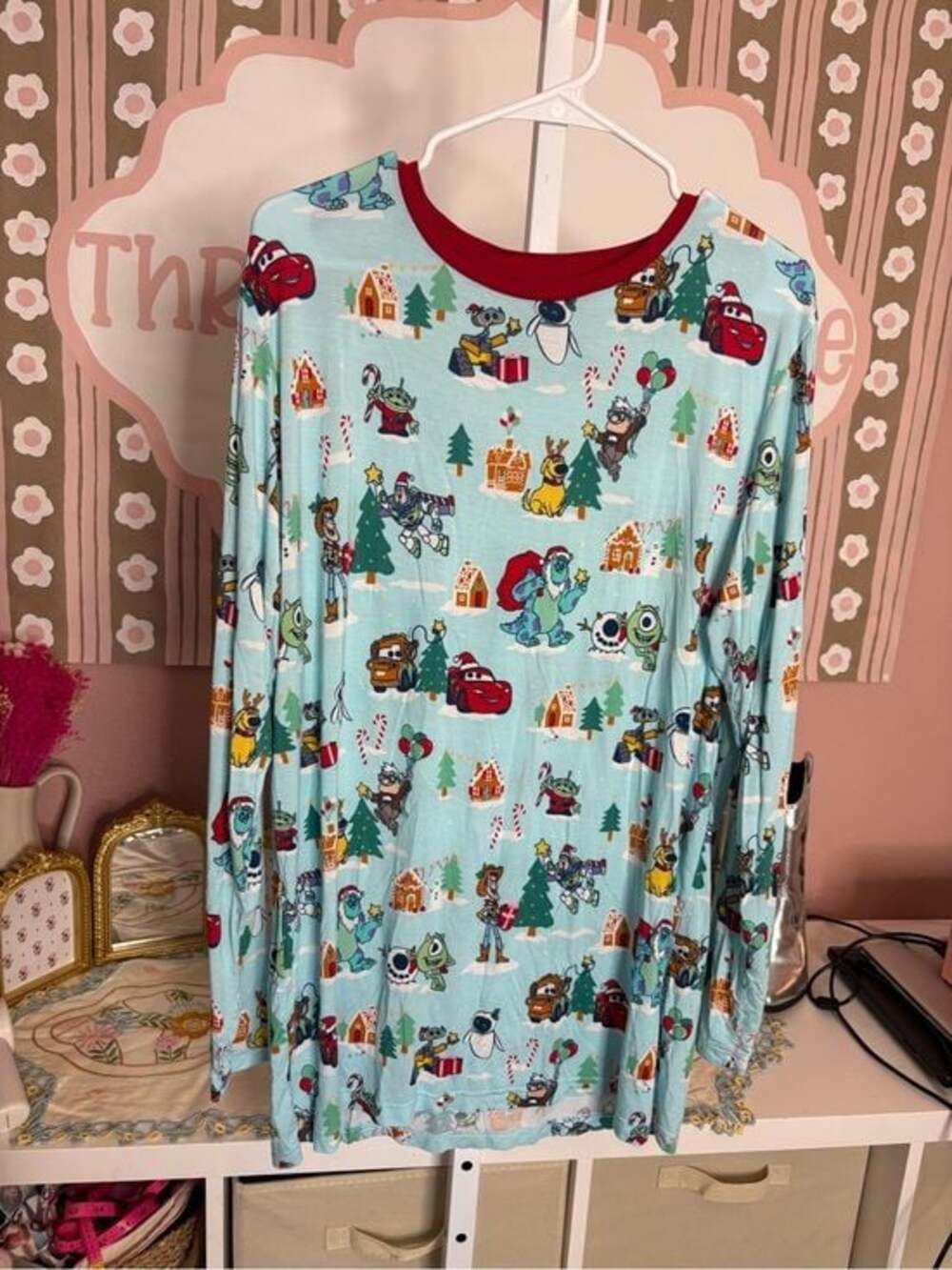 Men’s Pixar Christmas Little Sleepies shirt size XL